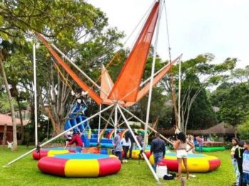 Locao aluguel vendas bungee trampolim. Bebs e Crianas