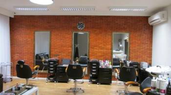 D, hair studio. Guia de empresas e servios