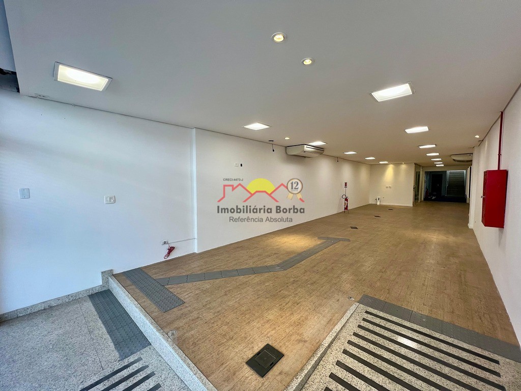 Sala comercial para alugar  no Centro - Joinville, SC. Imveis