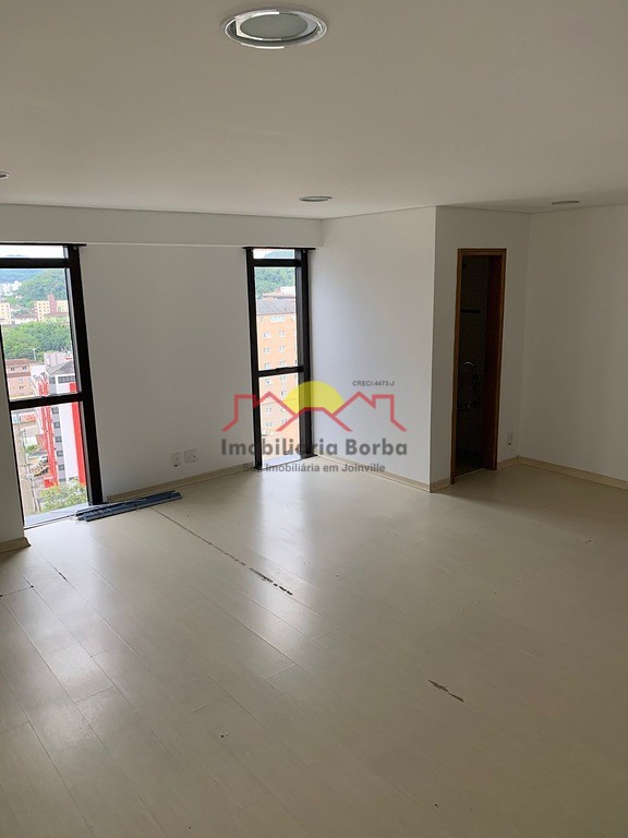 Sala comercial para alugar  no Centro - Joinville, SC. Imveis