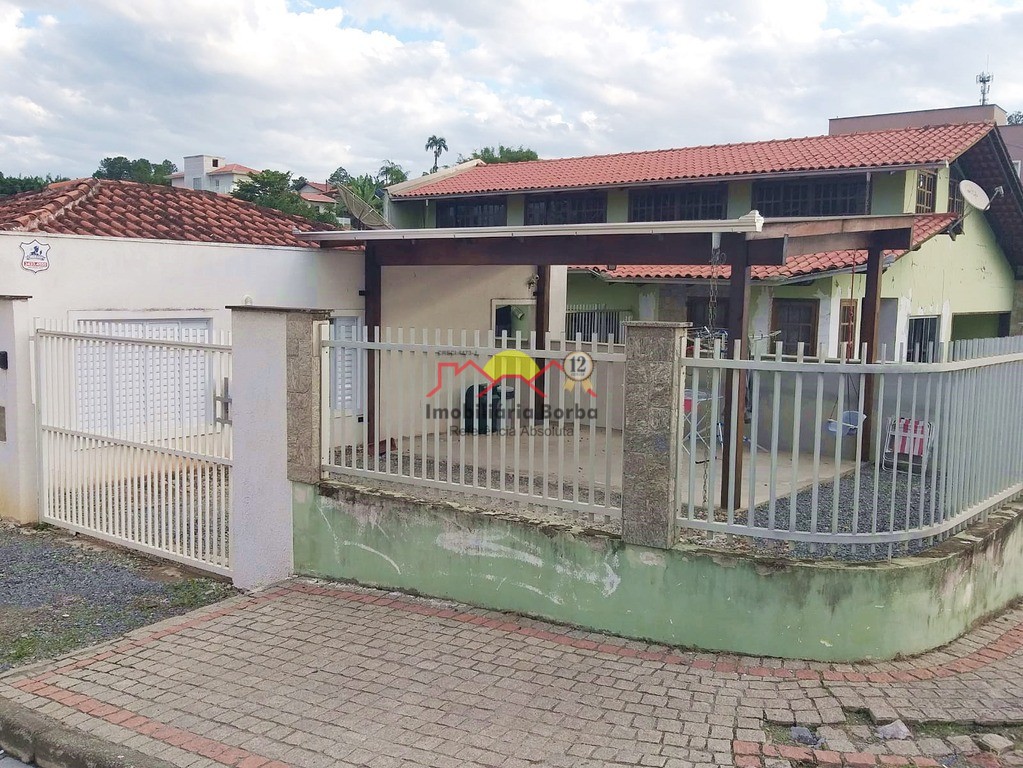 Casa  venda  no Floresta - Joinville, SC. Imveis