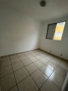 Apartamento com 2 Dormitrios para alugar,  por R$ 800,00